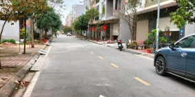 Gia đình cần bán nhanh 2 lô vạn phúc cực đẹp ngay gần đường đôi Phạm