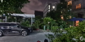 Nhà Dương Đức Hiền, Tân Phú, 5 tầng 81m2, hẻm 9m, 11.x tỷ