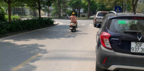 Bán Nhà Phố Trần Vỹ 80m*8 Kinh Doanh Ô Tô Thang Máy Vỉa Hè Giá 21 Tỷ