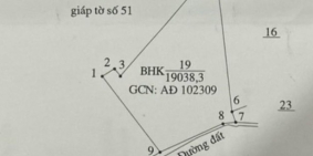 Bán gấp lô 19038m2, 2 mặt tiền đường, cách Liên xã  200m. Gía 3 tỷ.