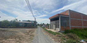 Chủ gửi lô đất vườn 600m2 (150m2) thổ cư. Giao thông thuận tiện.