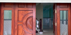 Cho thuê nhà mặt tiền Nguyễn Xí