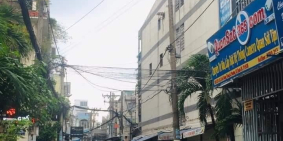 NHÀ HẺM XE HƠI, QUẬN 10, 116M2, 4.7M x 23m, nhà cũ chỉ 12.5 tỷ,  thuê 240 triệu