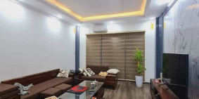 Chính Chủ Cần Bán - Nhà Đẹp - Giá Hời - Tặng Luôn Nội Thất cho Người Mua