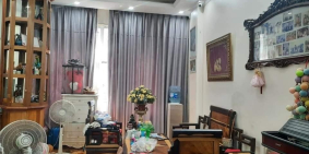 Nhà Doãn Kế Thiện 50m2, LÔ GÓC, đường oto tránh nhau, KD-VP, 7.6tỷ