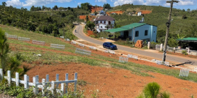 Đất mặt tiền đường Lạc Long Quân