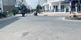 NHÀ ĐẤT KCN LONG CANG LONG AN DT 5X20 GIÁ CHỈ 1,4 TỶ.