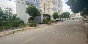 BÁN GẤP LÔ ĐẤT 84m2 NGAY CÔNG TY POUYEN, KHU TÊN LỬA, BÌNH TÂN, SỔ HỒNG RIÊNG