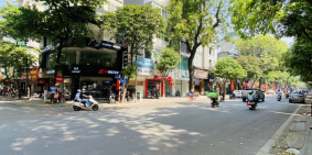 Chính chủ bán nhà cấp 4 mặt Phố Huế 70m2 cách Hồ Hoàn Kiếm 1km giá 24 tỷ