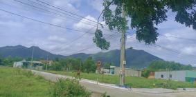 CẦN BÁN ĐẤT NỀN MẶT TIỀN ĐẸP NHƯ HOA HẬU CHÂU PHA GIÁ RẺ