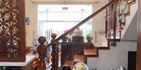 NHÀ BIỆT THỰ GỖ, HOÀNG DIỆU QUẬN 4, 5 TẦNG, 5.2 x 16M,  HẺM ÔTÔ, CHỈ 10.8 TỶ