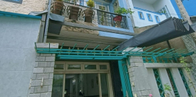 Nhà 4 tầng kiên cố, đường ô tô tránh nhau. Cạnh Siêu Thị Aeon. 8,7 tỷ