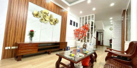 Bán nhà Vương Thừa Vũ, Hoàng Văn Thái, DT 40m2 4T MT 4,6m.