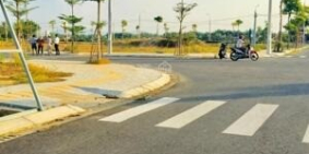 Chủ Cần Gửi Bán Lô GÓC Vị Trí Đẹp Nhìn Thẳng Ra Công Viên Full Thổ Cư.