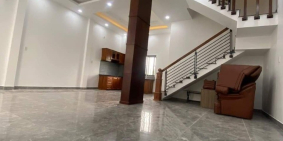 Bán căn nhà ở đường hoàng phan thái có sổ hồng riêng