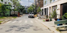 Duy nhất 2 lô đất bán MT Nguyễn Oanh, P17, Gò Vấp. Giá 2tỷ4/lô 100m2 có sổ đỏ