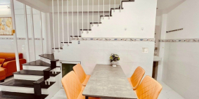 Bán nhà quận sâu ngũ Hành Sơn mặt tiền Lê Văn Hiến 111m2 giá chốt