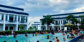 Chính Chủ Kẹt Tiền Cần Chuyển Nhượng Gấp Căn Nhà Phố Ngay Chợ Hưng Long