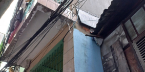 Bán nhà hẻm 384 lý thái tổ 2/. 1 lửng 2 lầu, toàn bộ gác gỗ. HH 1 %