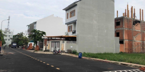 Chính chủ cần thanh lý gấp lô đất mặt tiền Hoàng Hữu Nam Q9 ,  DT 100m2 ,