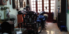 Bán nhà Phố Nguyên Hồng, 8.5 tỷ, 55M2, 2 mặt ngõ, 10M ra ô tô tránh.