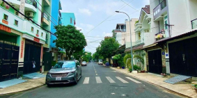 Nhà MẶT TIỀN Phú Thạnh, Tân Phú,MT 10m ,120m2,5.2x24 nhỉnh 6 tỷ