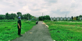 Chính chủ bán gấp lô đẹp giá rẻ, thổ cư sổ hồng riêng, Cần giộc, Long An