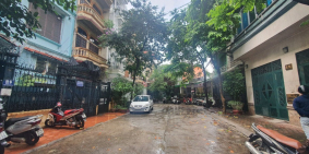 Bán nhà ngõ 34 Hoàng Cầu, Phân lô, Gần Hồ, Ô tô vào nhà, 10,3 tỷ