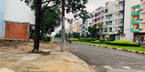 Chính chủ bán đất đường Chuyên Dùng 9,quận 7 gần Co.op mart. Giá chỉ 2.7 tỷ 80m2