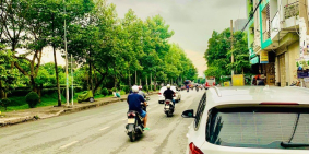 Tôi cần bán gất đất MT Nguyễn Duy Trinh Quận 9 5x18 giá chỉ 2.4 tỷ , SHR