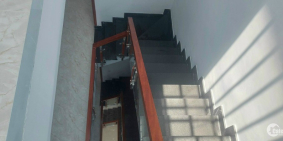 BÁN NHÀ TRONG KHU NHÀ LẦU HOANG HOA LONG HẬU