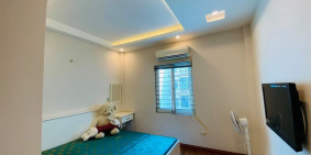 Siêu Phẩm Trung Kính 50m 5t 9pn cho thuê 50tr giae 6.35 tỉ. 0352817810