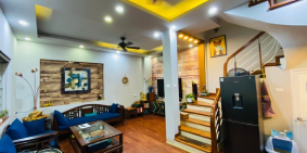 Hiếm Cực Hiếm Một Căn Duy Nhất Ngõ Đông Tác DT 45m2 x 5tầng, mt5.2m2 nhỉnh 6 tỷ