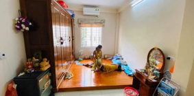 Nhà đẹp phố Đại La 33m giá gần 3 thôi ạ.