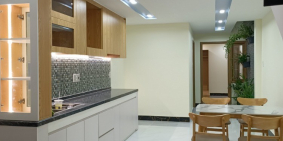 Bán gấp, nhà đẹp 2 tầng lững đúc, kiệt 3mét, gần biển, giá 2,550 tỷ.