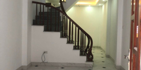 Nhà mặt ngõ thông Trần Cung 45m2*4T, MT 4.2m, 4 tỷ.