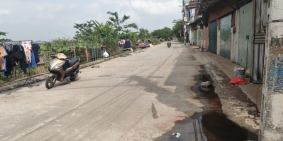 hàng xóm Đông Anh  diện tích 75 m mt gần 5 m ô tô phóng vi vu tận đất giá 980