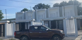 Nhà chợ Long Hải 154m2 trệt lửng 1 lầu đủ nội thất cao cấp