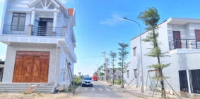 Đất sát biển quảng ngãi đường 11,5m2 giá đầu tư  siêu rẻ