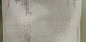 cần bán nhà ngay chợ chiều khu dân cư tân đức nhà 1 trệt 2 lầu