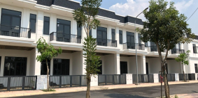 Nhà mặt tiền đường nhựa 12m, 6x20m, 2 tầng mới toanh, SHR