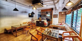 Bán nhà MP - Nguyễn Văn Huyên - 80m2 x 7T - Lô Góc - Thang Máy - KD Đa Dịch Vụ