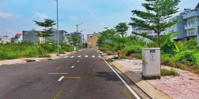 Cần tiền bán gấp đất Mt Đồng Văn Cống , P,Thạnh Mỹ Lợi , Q 2. Giá 2 tỷ 2 , sổ ri