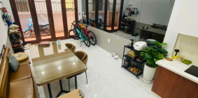 Trung Kính 40m2, nhỉnh 4 tỷ , cách ngõ oto30m . nhà đẹp long lanh