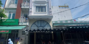 Cần tiền bán gấp 2 tầng mặt tiền Ngô Quyền