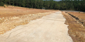 Vợ chồng li hôn giờ phải bán miếng đất 560tr/1879m2 để chia tài sản