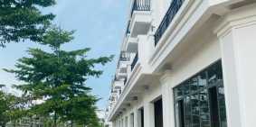 Cần bán ngay căn 120m2 ngay mặt đường lớn 36m thuộc KĐT mới Xuân Hòa, Vĩnh Phúc