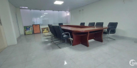 Tôi cần bán nhà phố Dịch Vọng Cầu Giấy 110m2, 8T,thang máy, mặt tiền rộng, ô tô,