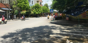 Cho thuê T1+2 nhà 2 mặt đường phố Văn La, Văn Phú, tiện VP-kinh doanh