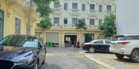 Nhà phố trung tâm quận 12 , gần trường cao đẳng điện lực 5x12 SHR